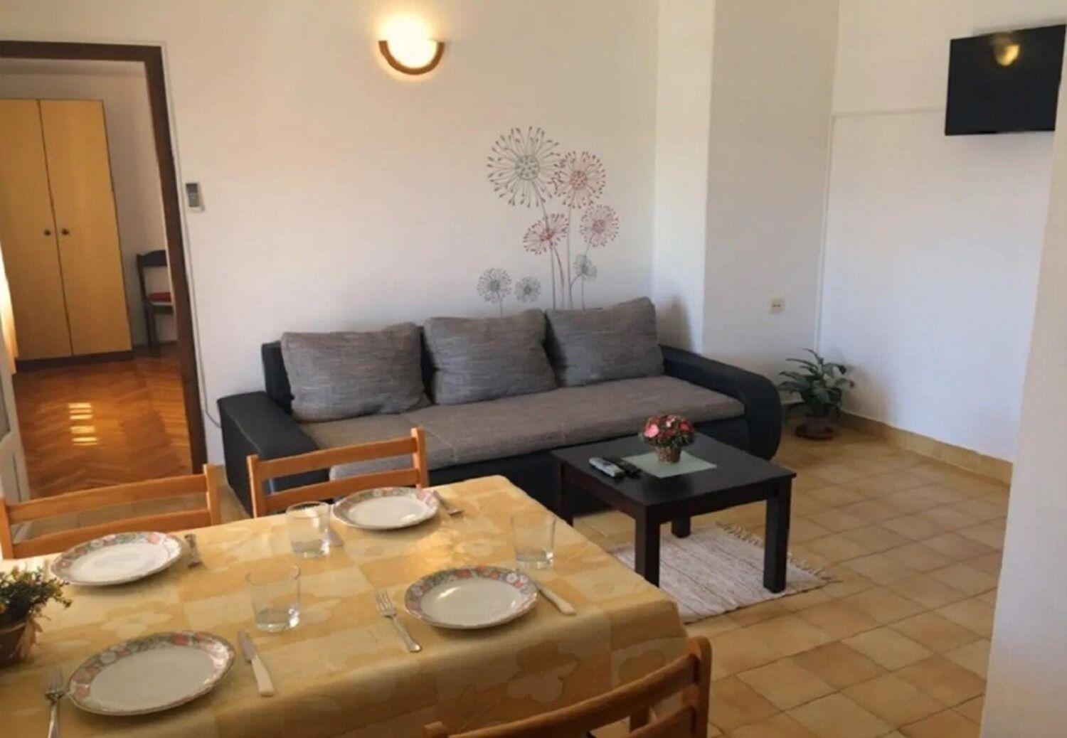 Apartments And Rooms Ognjen - Family Apartments With Free Parking Betina  Extérieur photo
